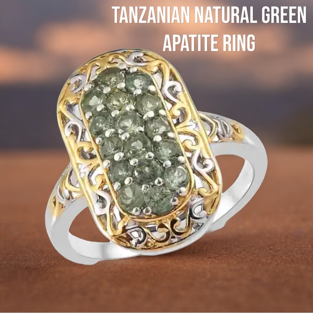 #SS27 Tanzanian Natural Green Apatite Elongated Ring 💍 Size 6.75-7 NWOT